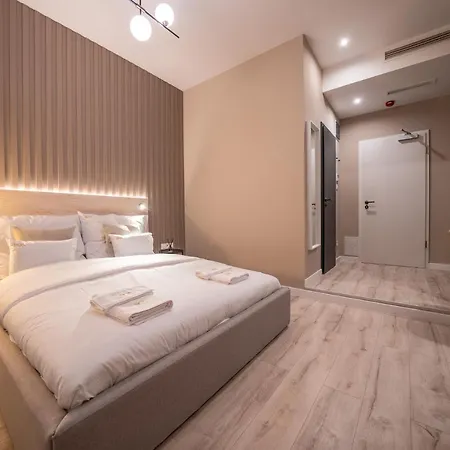 Karoly Boutique Suites, Best Location By Bqa Budapest Exterior photo