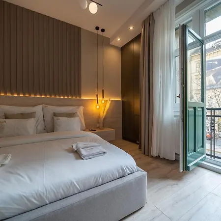 Karoly Boutique Suites, Best Location By Bqa Budapest Exterior photo
