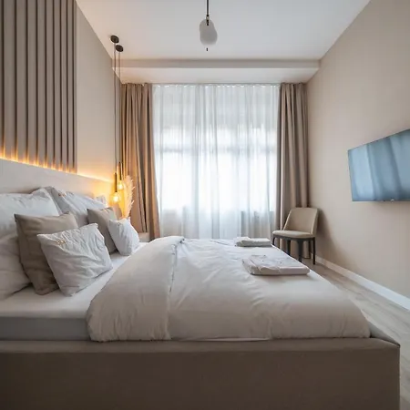 Karoly Boutique Suites, Best Location By Bqa Budapest Room photo