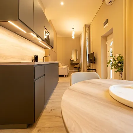 Karoly Boutique Suites, Best Location By Bqa Budapest Exterior photo