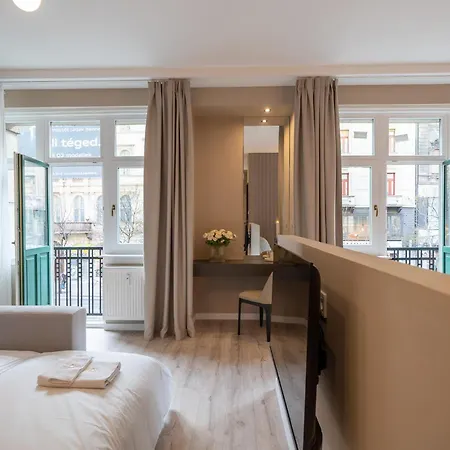 Karoly Boutique Suites, Best Location By Bqa Budapest Exterior photo